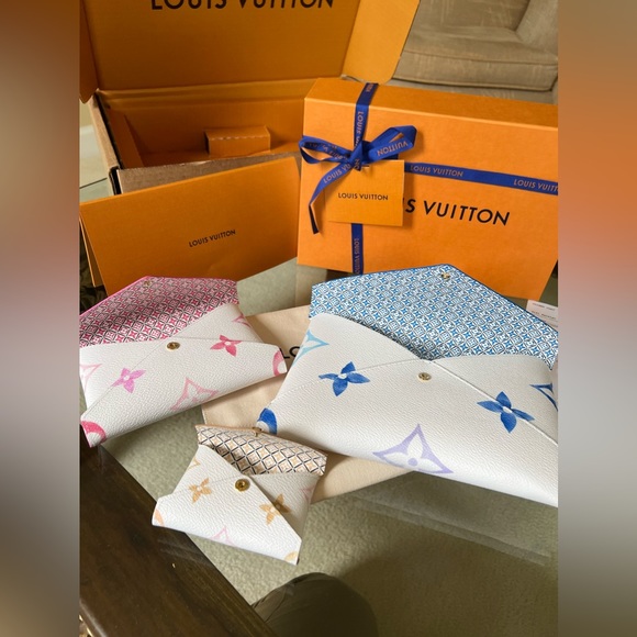 NIB Louis Vuitton By The Pool Kirigami Pouchette Pouch M82387 Limited Edition - Picture 3 of 16